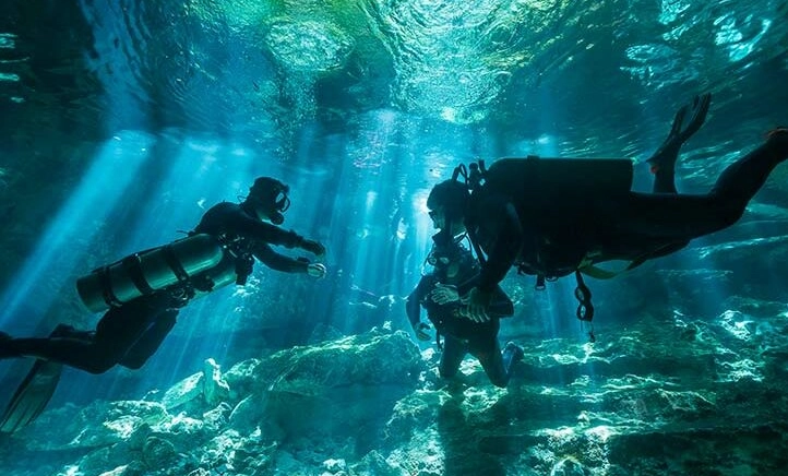Caribbean scuba diving