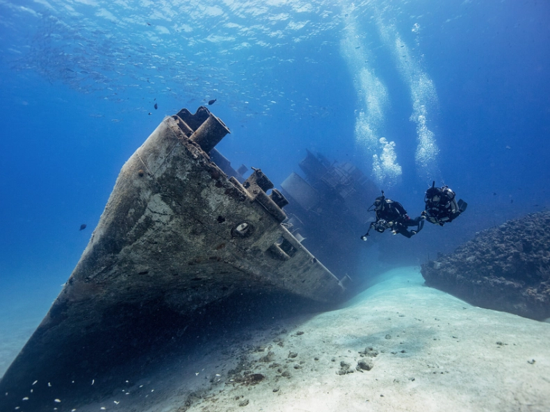 hurricane season diving hurricane season diving
