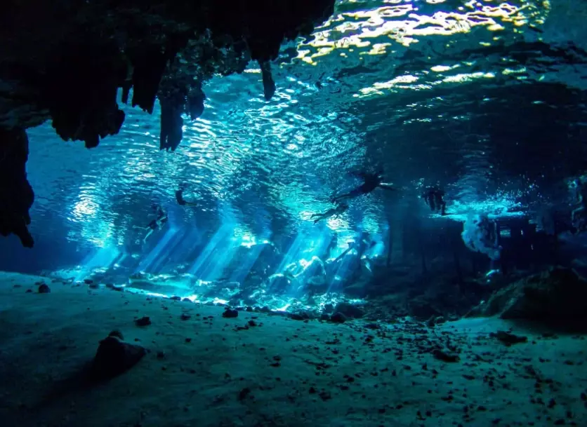 cenote diving Mexico