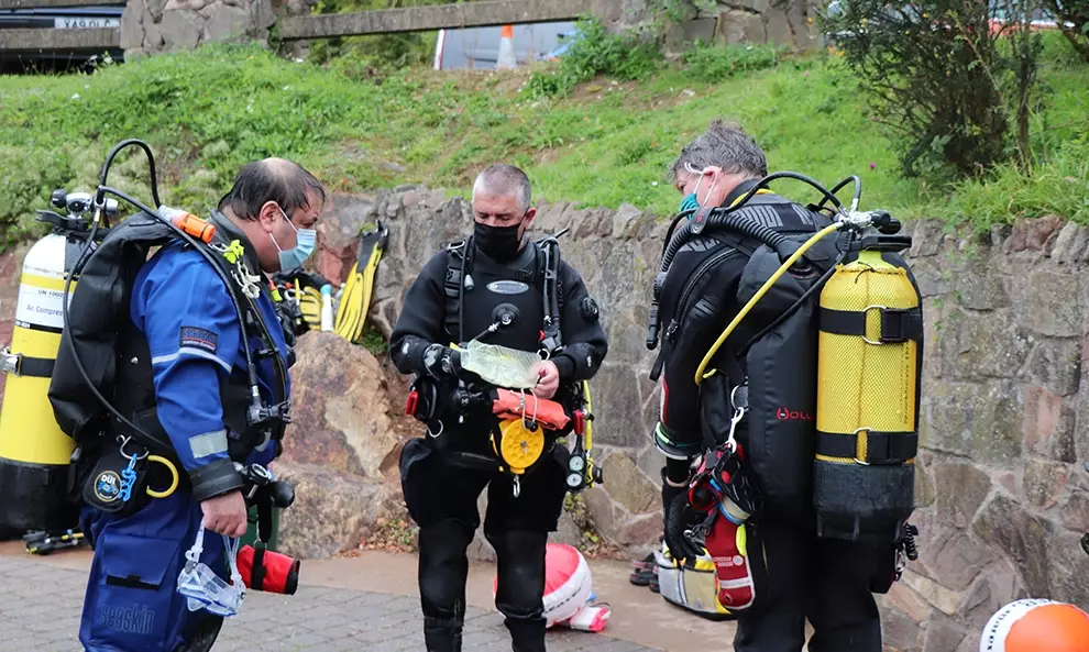 scuba diving travel planning