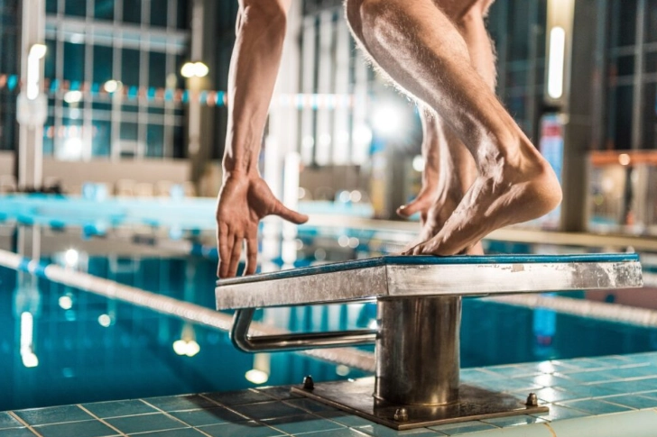 how to dive into water