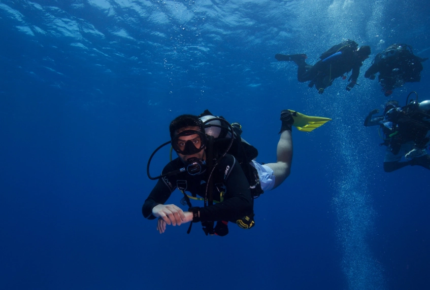 is scuba diving gear worth it